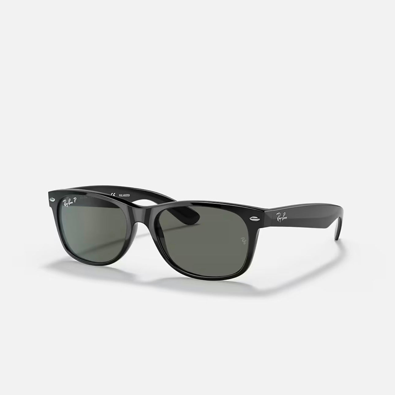 Ray-Ban NEW WAYFARER CLASSIC
Sunglasses in Black Frame and Green Polarized lens
RB2132