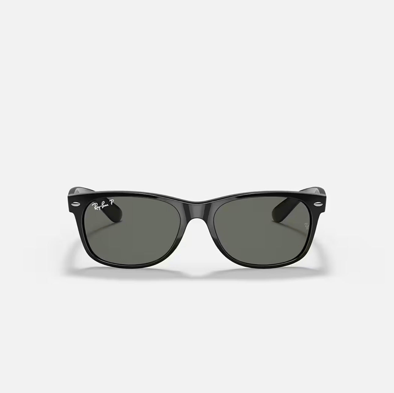 Ray-Ban NEW WAYFARER CLASSIC
Sunglasses in Black Frame and Green Polarized lens
RB2132